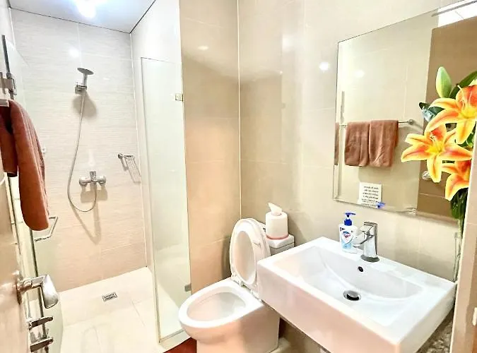 Two Palm Tree Villas Newport-elegante Condotel Type